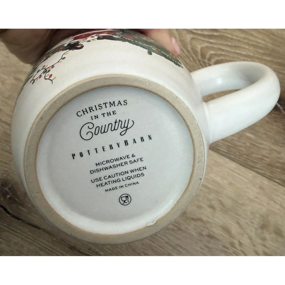 Pottery Barn Christmas in the Country Mugs Set of 4 Santa Holiday Stoneware
